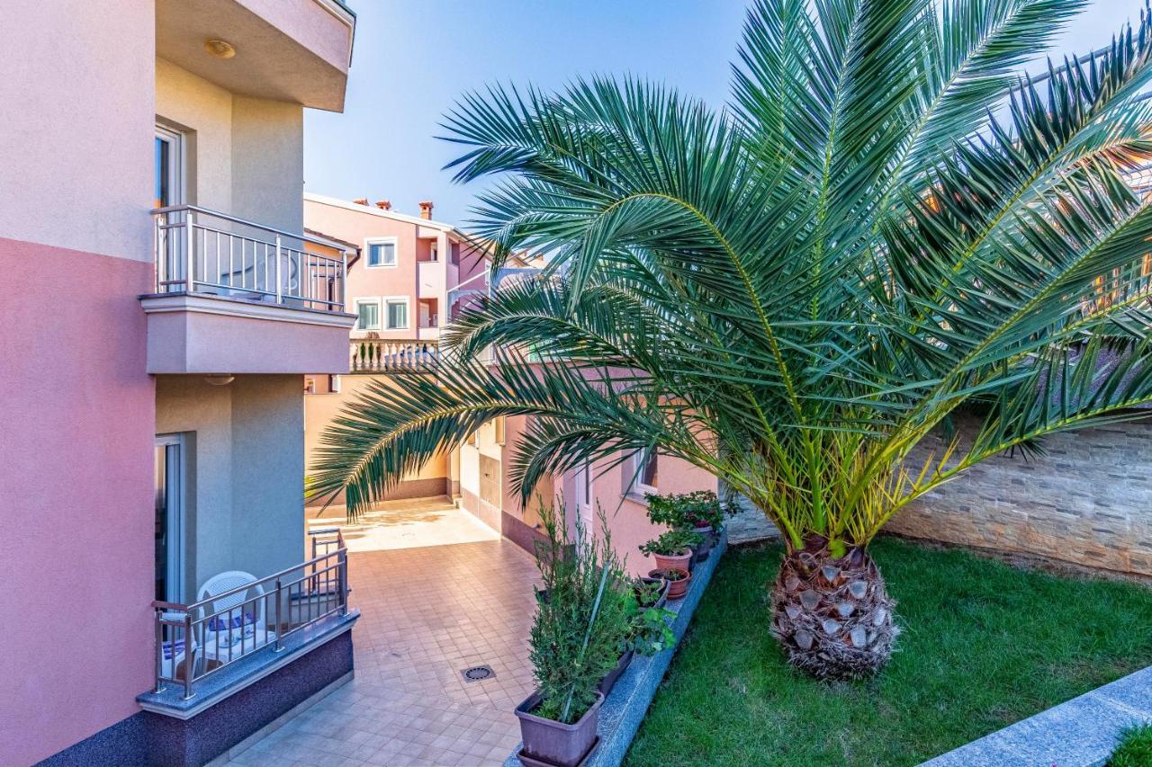 Istriensonne - Apartments Veruda Mit Grillterrasse Пула Екстер'єр фото