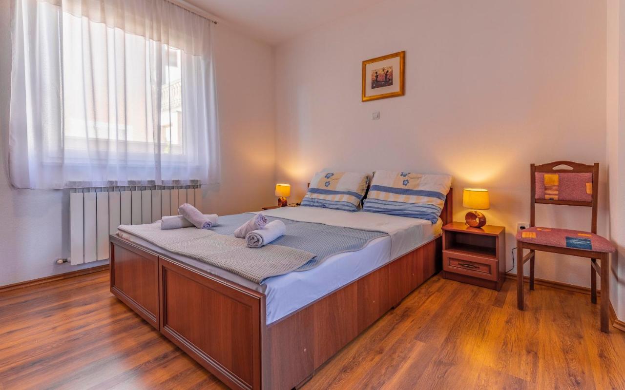 Istriensonne - Apartments Veruda Mit Grillterrasse Пула Екстер'єр фото