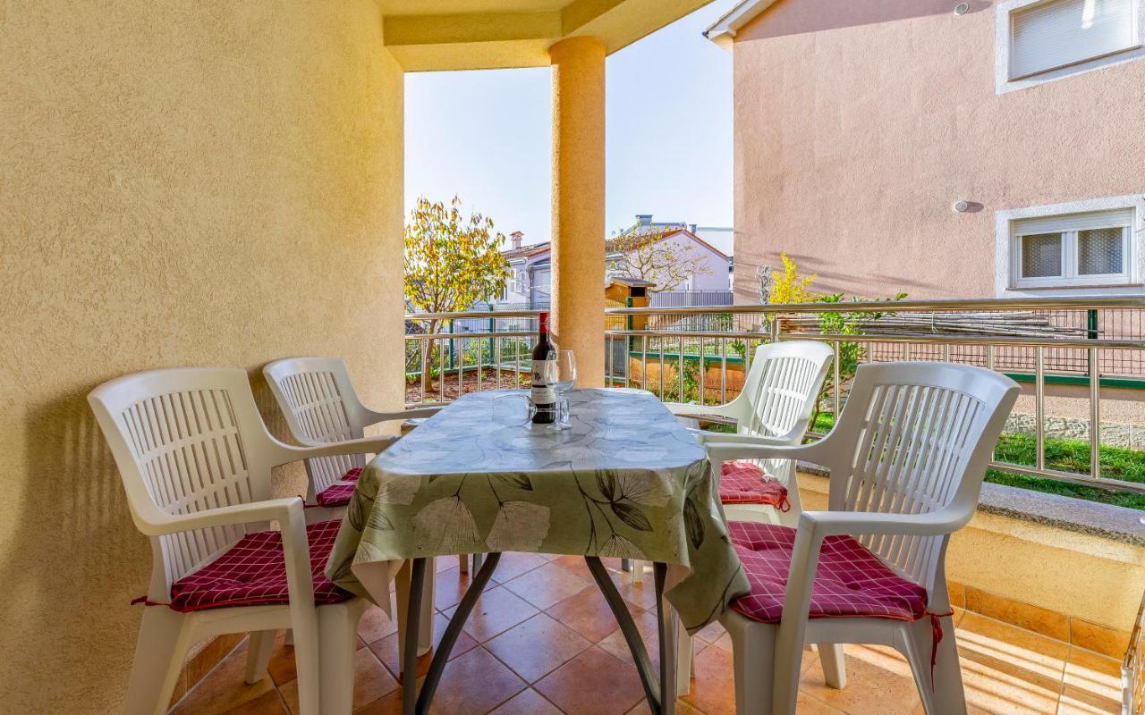 Istriensonne - Apartments Veruda Mit Grillterrasse Пула Екстер'єр фото