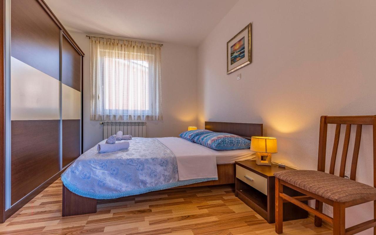 Istriensonne - Apartments Veruda Mit Grillterrasse Пула Екстер'єр фото