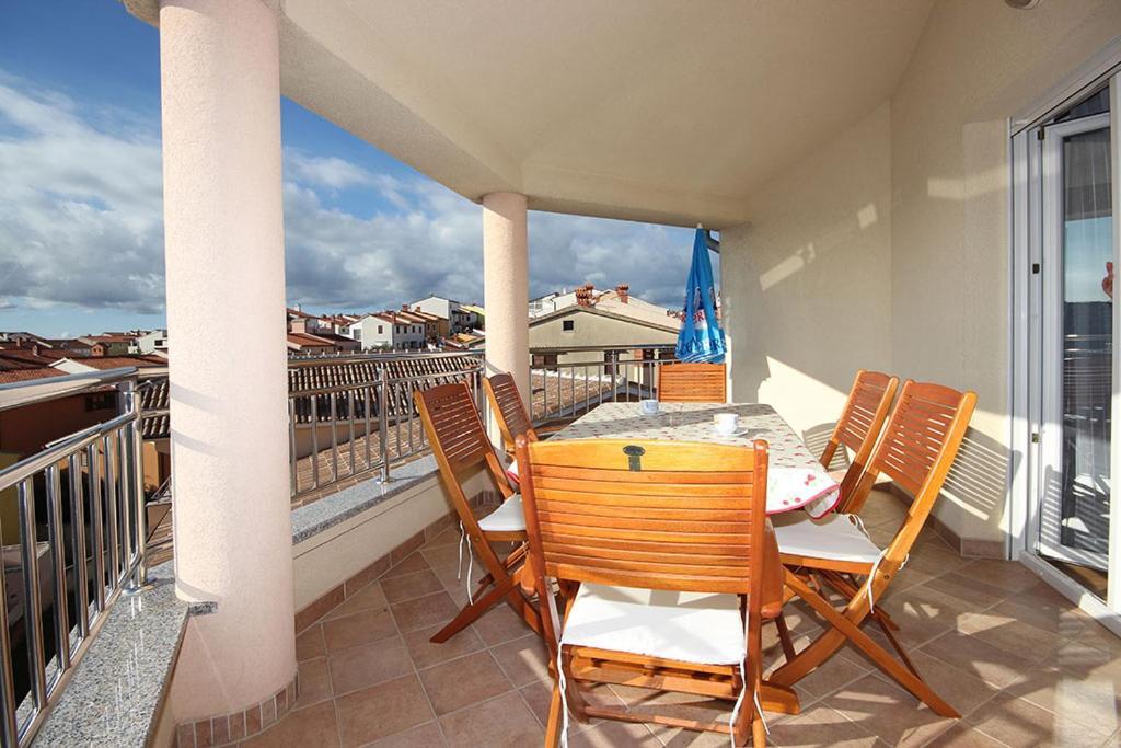 Istriensonne - Apartments Veruda Mit Grillterrasse Пула Екстер'єр фото
